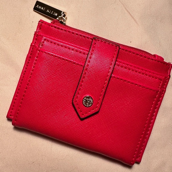 Anne Klein red polyester wallet - NWOT - Picture 1 of 5